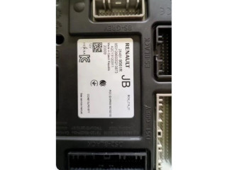 Блок комфорта 284B19561R Renault Clio II