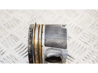 Píst 7810755 BMW 5 F10 F11 pro naftový motor 2.0 N47 D20 C