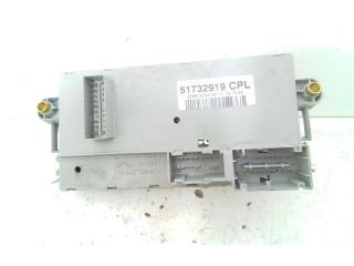 Блок предохранителей 51732919, 188B2000 Fiat Idea