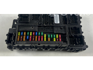 Блок предохранителей  GU5T-15604-ADD   Lincoln MKZ II    