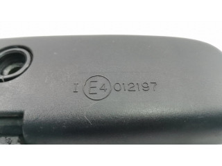 Зеркало заднего вида (в салоне)