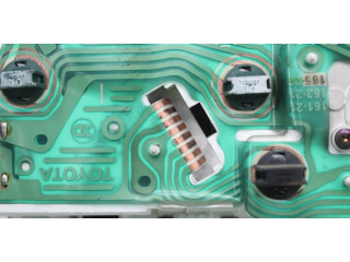 Přístrojová deska Toyota Starlet (P70) III 1985 8301010610, 2573001740