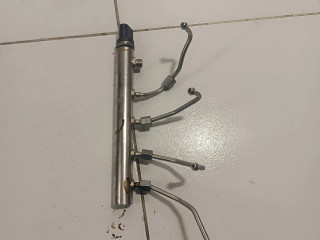 Vstřikovací lišta 1353758541111, 7585411 BMW X5 F15 pro benzínový / Электричество motor 2.0