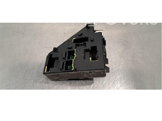 Блок предохранителей  31473569   Volvo XC90    