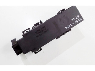 Блок предохранителей 56009950AM Jeep Cherokee III KJ