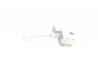 Ручка стеклоочистителей Renault Clio I