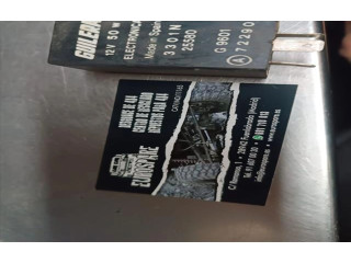 Pojistková skříňka 3301 Nissan Patrol 260 1989