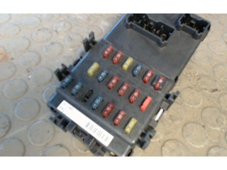 Pojistková skříňka 0K5526, 0000 KIA Carnival 1999