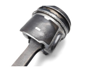  Поршень с шатуном YLF6 YLF6  Ford Transit Custom  