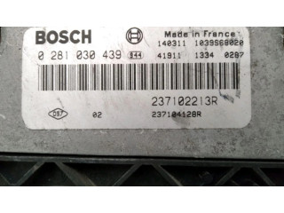 Блок управления двигателя 237104128R Dacia Dokker