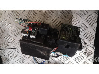 Pojistková skříňka mr409898 Mtsubishi Pajero Sport I 2006