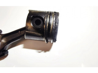  Поршень с шатуном    Peugeot Expert  