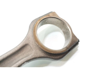 Поршень с шатуном 9HX(DV6ATED4) Citroen C4 I