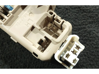 Pojistková skříňka 730296 Mazda 323 F 2002