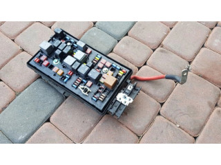 Блок предохранителей 13275883   Opel Insignia A    