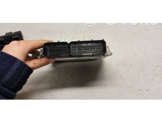 Řídící jednotka 03G906016, 0281011882 Volkswagen Caddy 2009