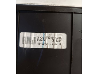 Přístrojová deska Hyundai Grandeur 2006 940033L255