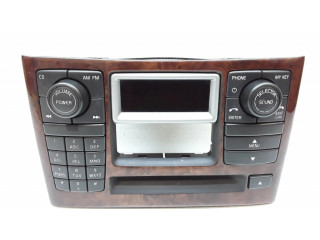 Радио/ проигрыватель CD/DVD / навигация