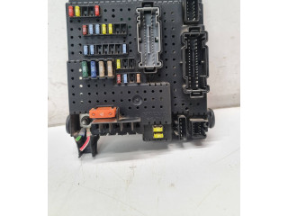 Блок предохранителей 30728512, 28017881   Volvo V70    