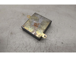 Блок управления MB953355 Mitsubishi Carisma