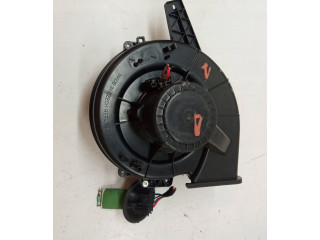 Вентилятор печки 6R1819015A Skoda Fabia Mk3 (NJ)