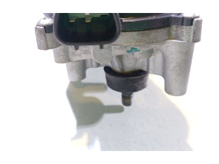 Моторчик дворников 5012C061 Honda HR-V