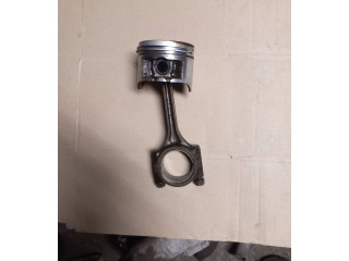 Píst Honda Civic D15b2