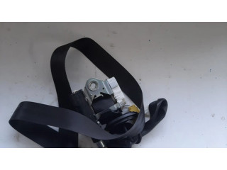 Передний ремень безопасности