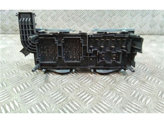 Блок предохранителей  68143318AF, 72033R   Fiat Freemont    