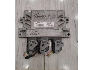 Блок управления двигателем Блок управления S120200113A Renault Twingo II