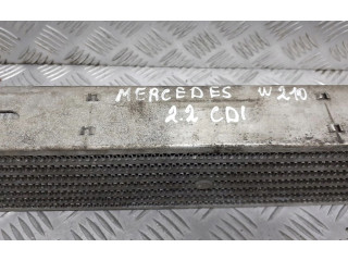 Интеркулер A2105002000 Mercedes-Benz E W210