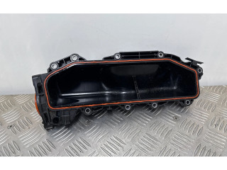 Всасывающий коллектор 06M133267P Audi Q5 SQ5