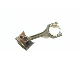 Píst 04EAM Audi A3 S3 8V pro benzínový motor 1.5 DADA TFSI