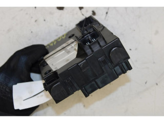 Блок предохранителей Jeep Renegade