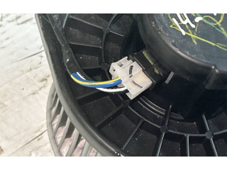 Вентилятор печки Mitsubishi L200