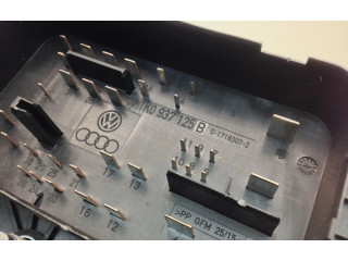 Блок предохранителей 1K0937125B Volkswagen Golf Plus