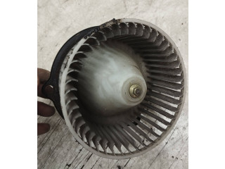 Вентилятор печки       Mazda 323