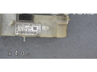 Блок предохранителей    Volvo V70    