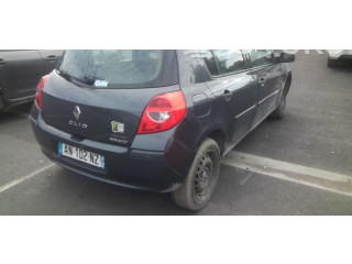 Ручка стеклоочистителей 8201590631   Renault Clio III