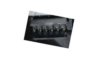 Ручка стеклоочистителей A2035450110   Mercedes-Benz C W203