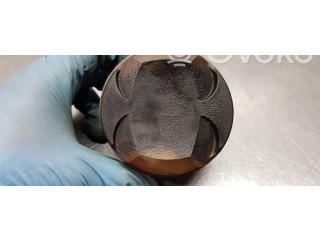 Píst 1310124050 Toyota Corolla E160 E170 M20A