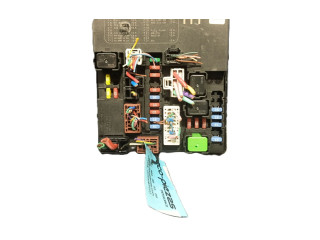 Pojistková skříňka Řídící jednotka BSM 284B71TX2A, 3011065676 Nissan Juke I F15 2016