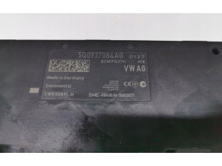 Модуль управления BSM 5Q0937084AG Skoda Octavia 985