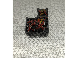 Блок предохранителей 243517538R Renault Clio IV