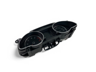 Панель приборов 8T0920930B Audi A5