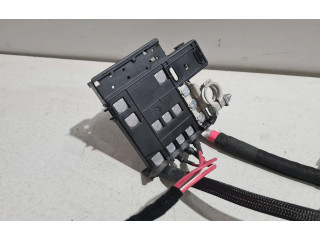 Блок предохранителей 06701050540 Maserati Levante