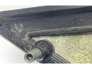 Zpětné zrcátko  Volkswagen Vento 1994  40486  