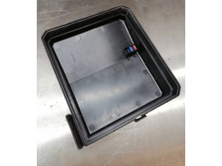 Блок предохранителей PR07300000, PR06101000 Mitsubishi Lancer X