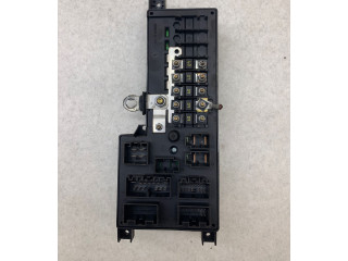 Блок предохранителей 8678449, 518787205 Volvo V70