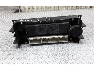 Блок управления климат-контролем Skoda Octavia Mk1 (1U)